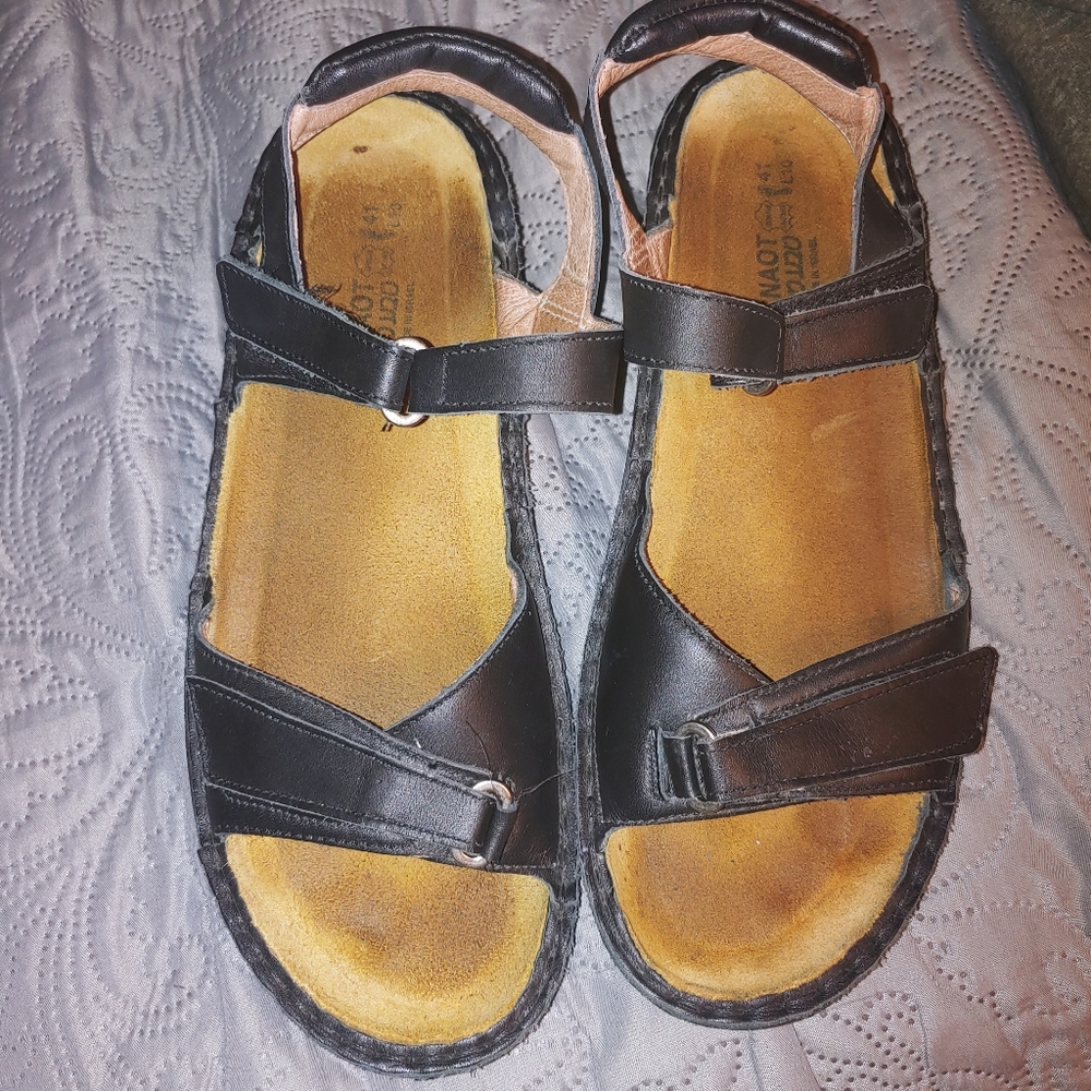 Naot Sandals